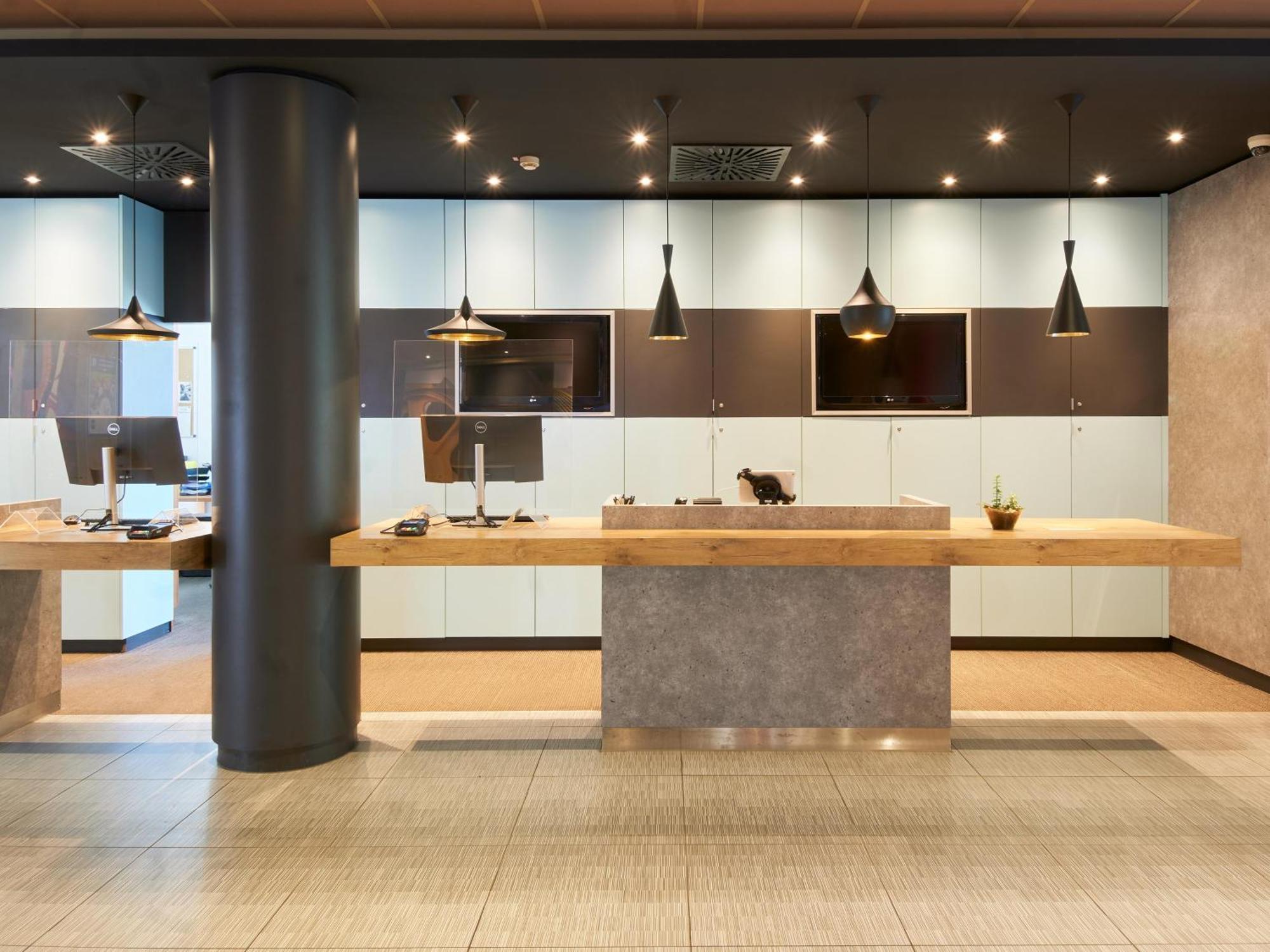 Ibis Frankfurt Messe Hotel 3*